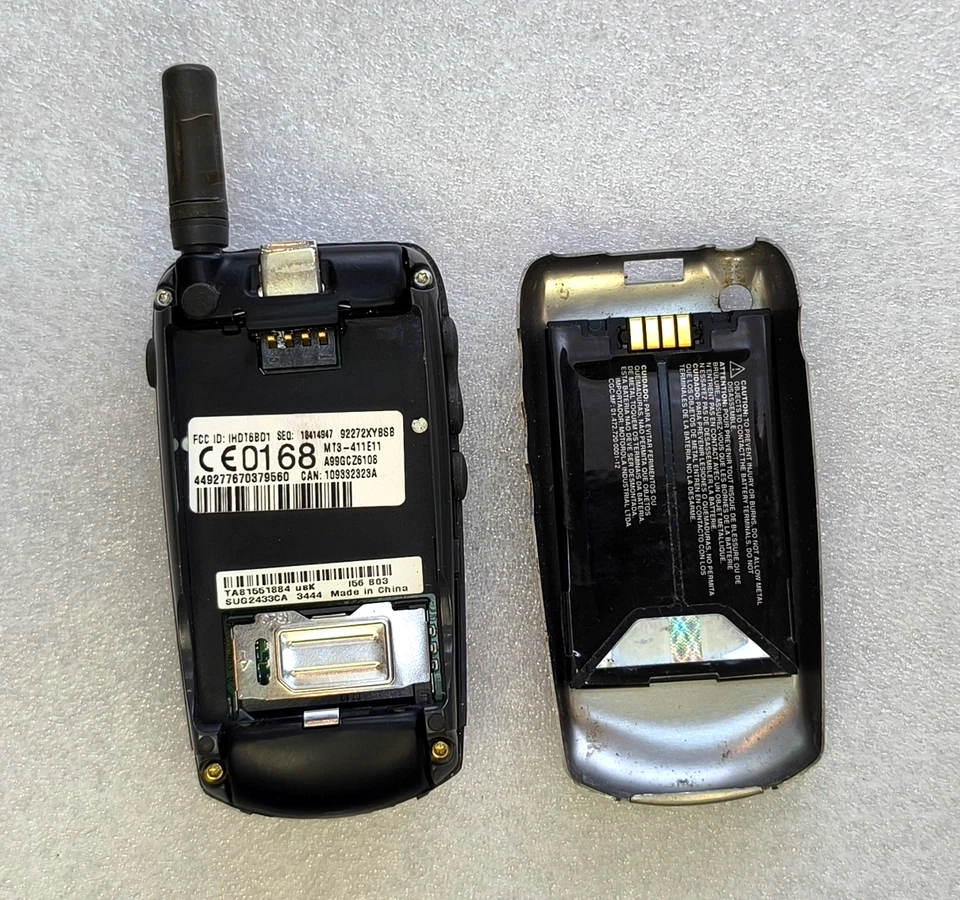 Rare Vintage Motorola V60 2G Flip Mobile Phone - Unlocked  #J06 - Image 4 of 4