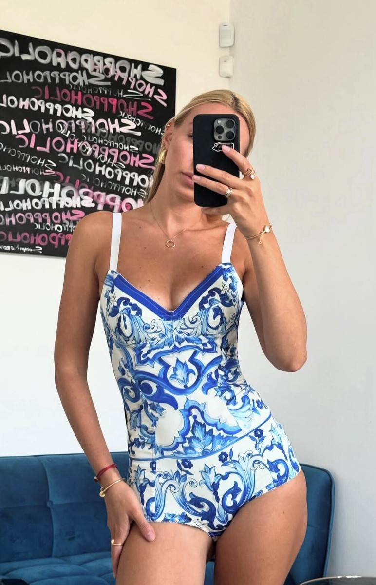 水着・ビーチグッズその他 Dolce & Gabbana 'Maiolica' print one-piece swimsuit Majolica-print one-piece swimsuit in Multicolor for Girls