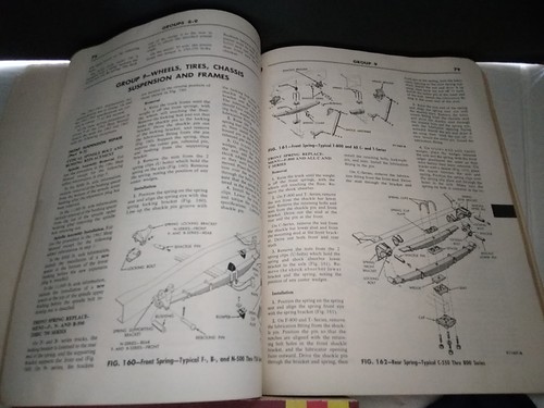 Haynes 38032 Repair Manual Cadillac Deville 1994-2005 Seville 1992-2004 - Picture 2 of 3