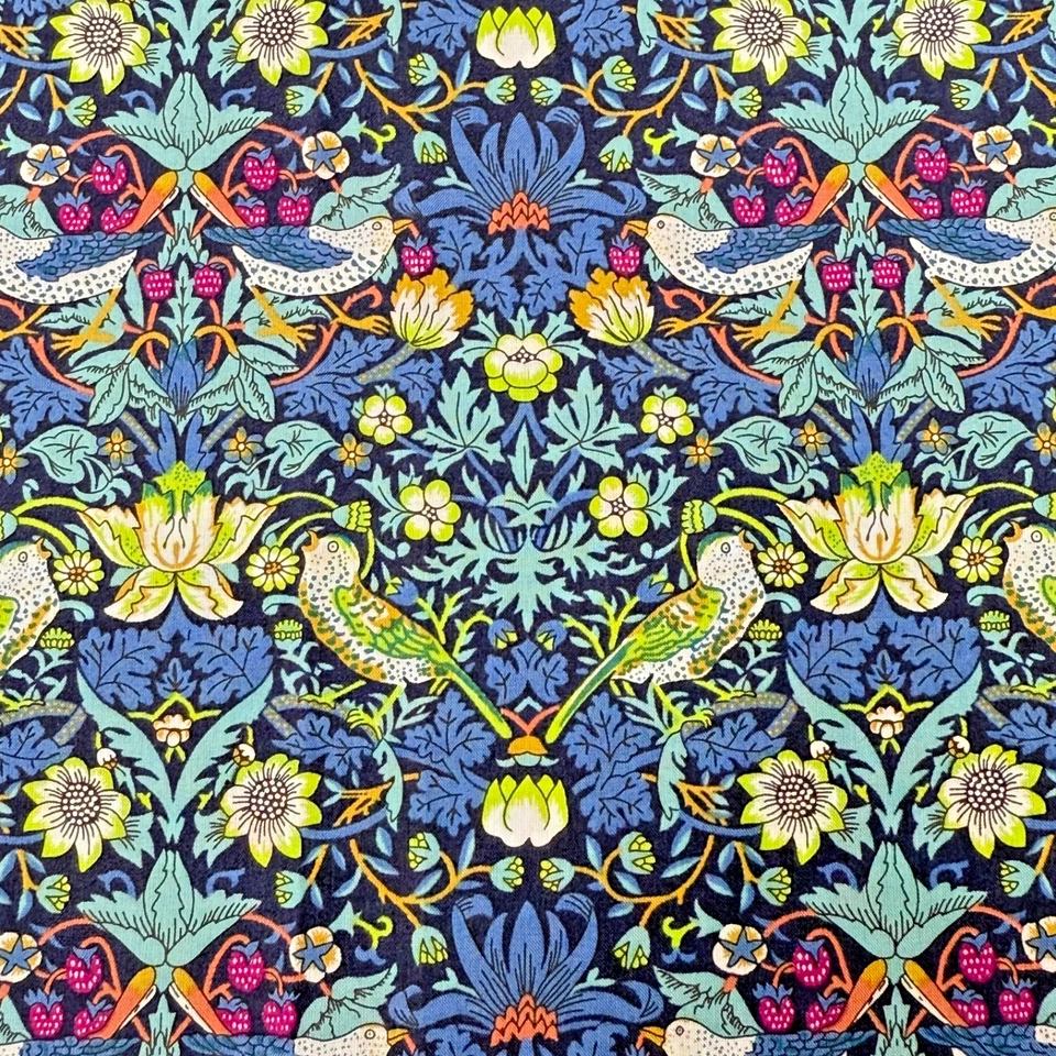 Liberty of London TANA LAWN Algodón "Ladrón de Fresas" 1 Yarda Tela Floral Foto 2 de 4