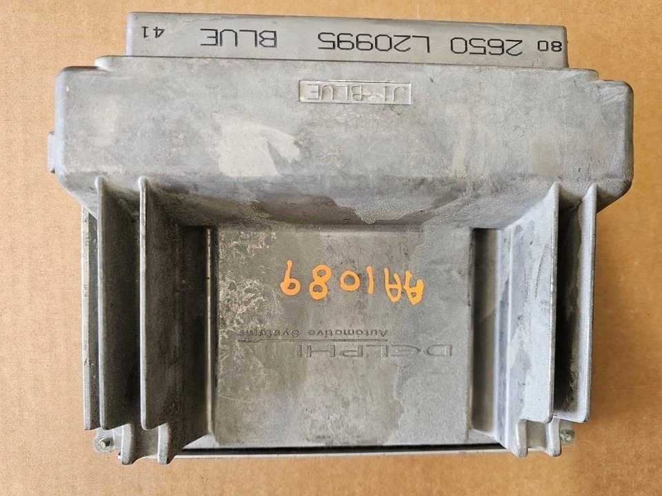 USED 2001 Isuzu NPR ENGINE CONTROL MODULE 5.7 GAS Service # 12200411 Ship Outrit - Image 4 of 4