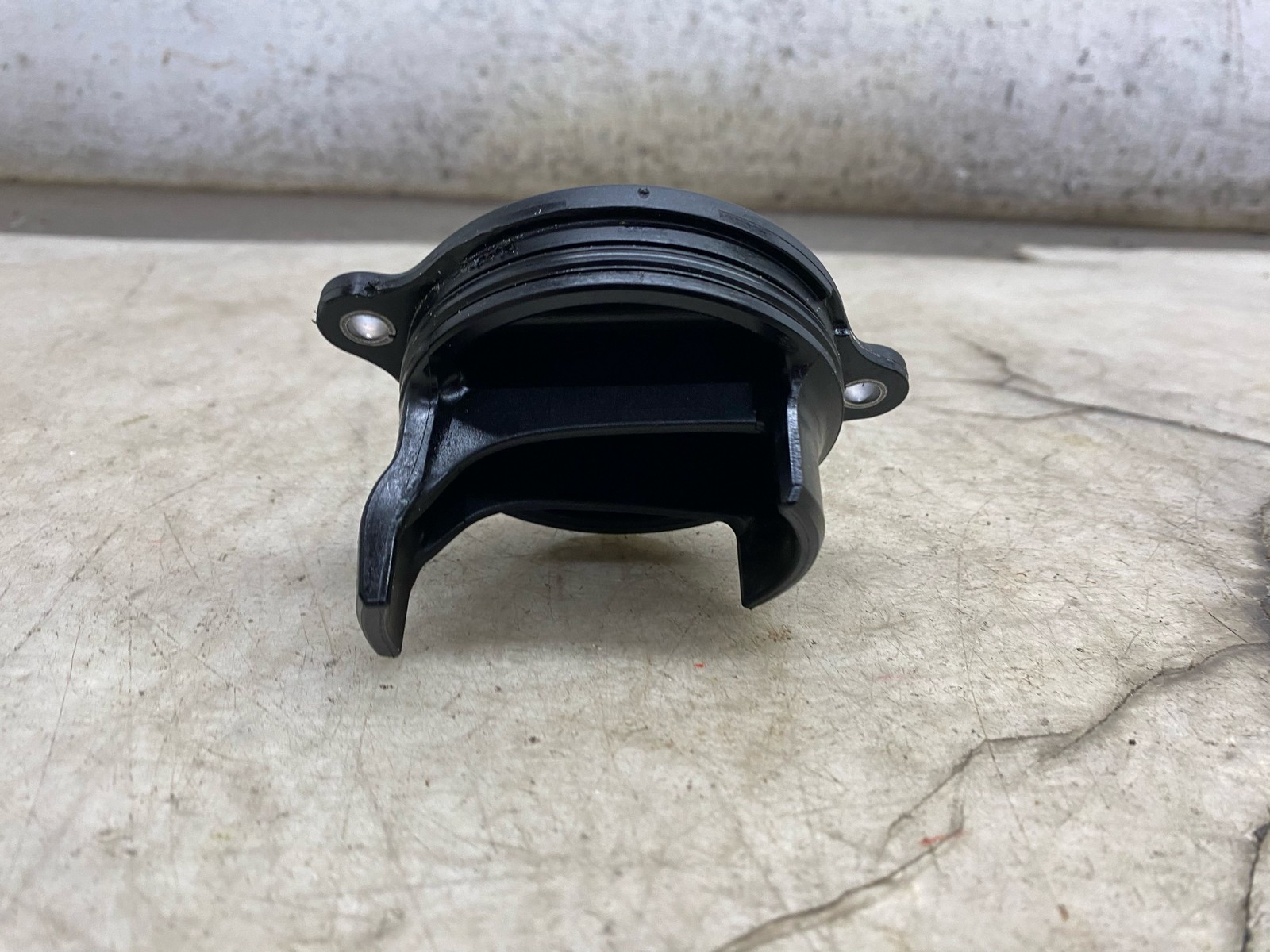 2020-2025 ASTON MARTIN DBX 4.0L FRONT LOWER TIMING CHAIN CASE COVER 1770151800