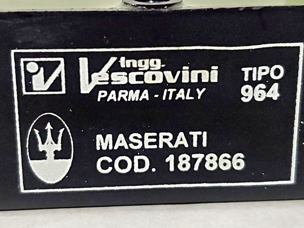 2003 Maserati Spyder Cambiocorsa OEM Catalyst Control Module 187866