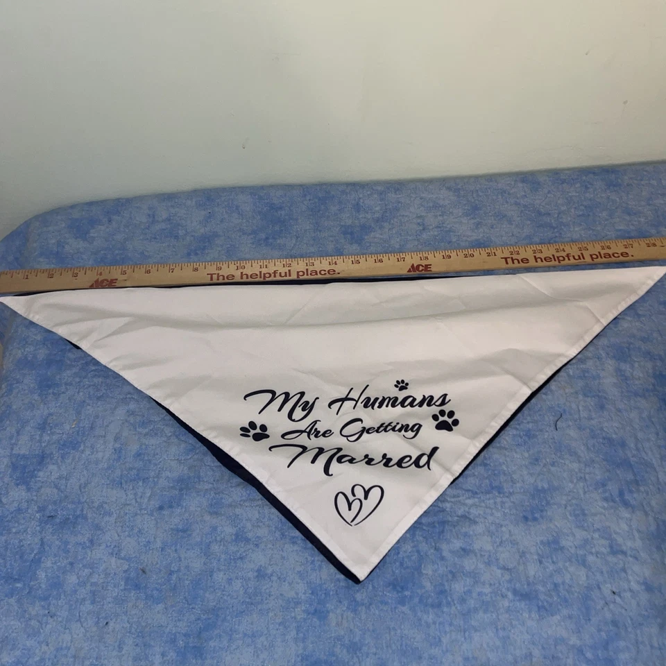Bandana para perro corbata en "My Humans Are Getting Married" 2 piezas negro/blanco OSFA 28' longitud Foto 4 de 4