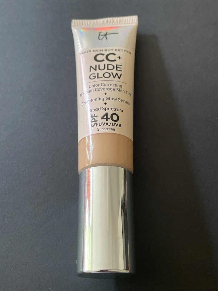 It Cosmetic - Your Skin But Better CC+ Nude Glow SPF40- Medium - Image 2 of 2