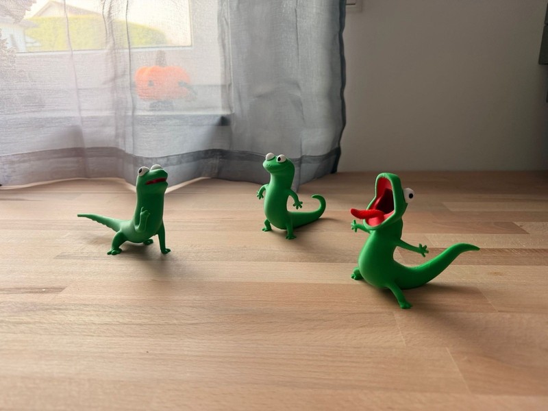 Lizard Trio - Hoppers - Tom Lizard Meme (Set Of 3)