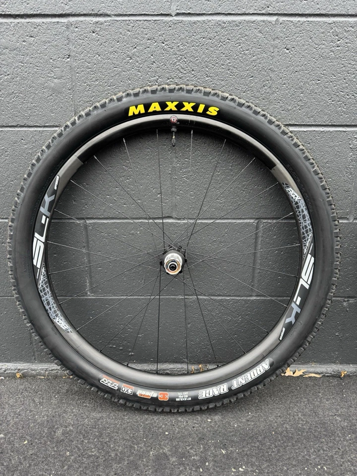 FSA SLK Carbon MTB Wheels 27.5 TLR 11 Spd - EVOLVE CYCLE - Used Bikes of Indy - Image 4 of 4