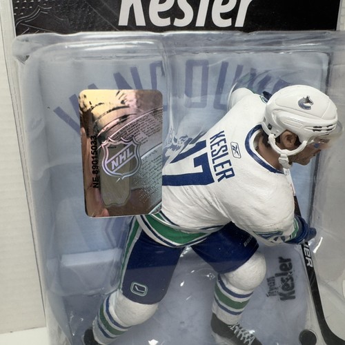 McFarlane SportsPicks NHL 26 Ryan Kesler Vancouver Canucks Variant Chase - Picture 3 of 10
