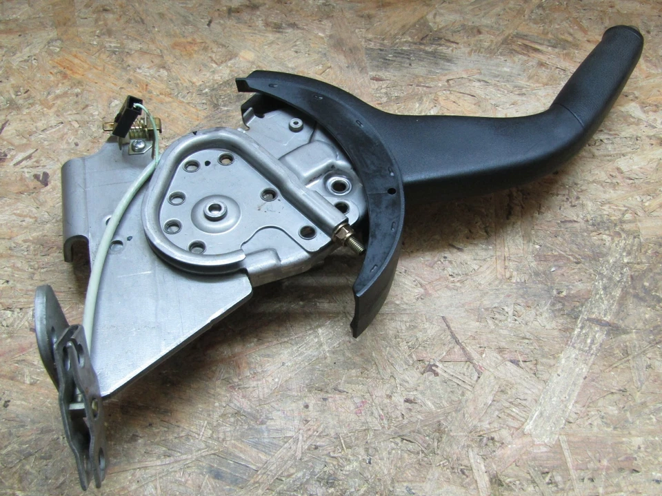 JDM MITSUBISHI OUTLANDER CW5W RHD 2005 2010 freno lateral de estacionamiento mango de hígado OEM Foto 4 de 4