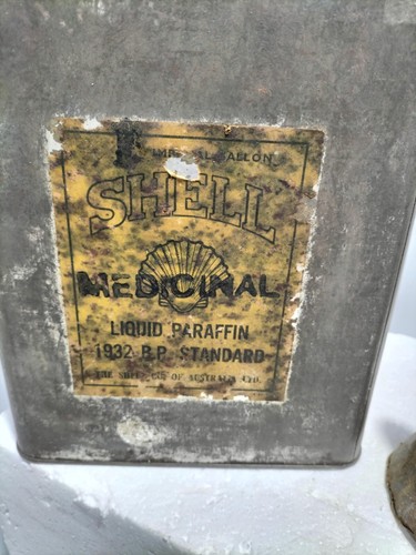 Scarce Vintage Shell Oil Tin Can Paraffin 1Gal & Old Shell Oil Funnel Spout -AF - Picture 2 of 15