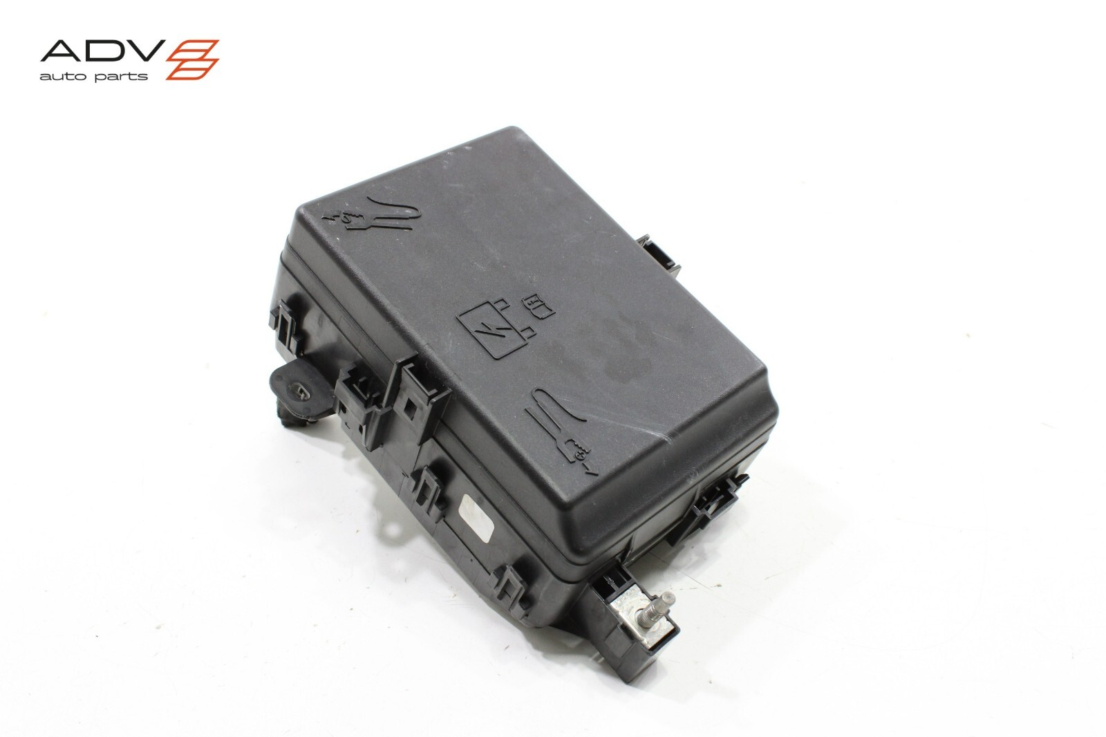 2017 - 2020 MASERATI LEVANTE 3.0L ENGINE BAY FUSE RELAY JUNCTION BLOCK BOX OEM