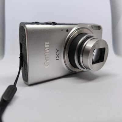 【Near Mint】Canon IXY 650 Silver Elph 360 PowerShot Digitalkamera 20.2MP getestet