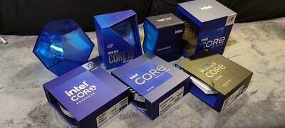 Komplette Sammlung von Intel Core i9 Verpackung Box 9900K bis Core Ultra 9 285K