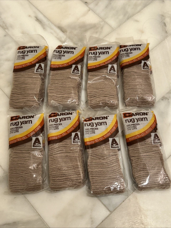 New Old Stock Vintage Caron Rug Yarn Acrylan Monsanto Lot Of 8 Bags Beige 0103 Foto 2 de 3