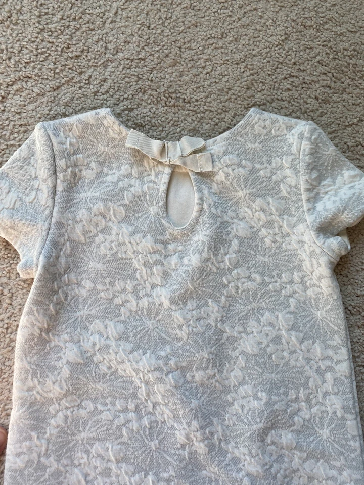 Vestido de vacaciones Old Navy plateado talla 4 Foto 3 de 4