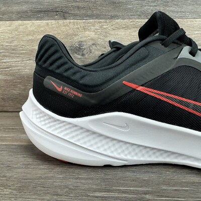 Nike Quest 5 Shoes Men Size 13 Running Black White Red  display picture 1
