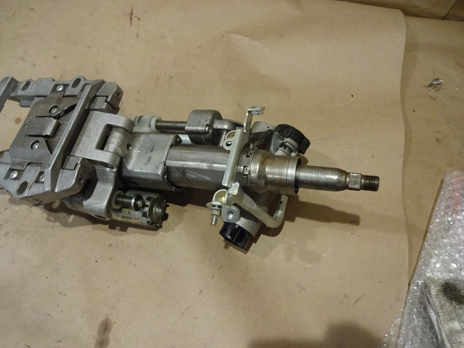 Maserati Quattroporte - Steering Column Assy / Shaft / Motors - P/N 209222