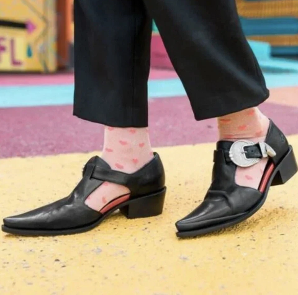 Zapatos John Fluevog para mujer envolturas articuladas con hebilla correa en T negros 9,5 Foto 2 de 4