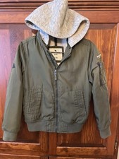 Abercrombie  Fitch Boys Size 9/10 Green Bomber Jacket. Sherpa Lined.