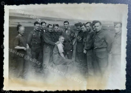 WW2 Iceland - Manchester Rgt Pts outside Barbers Haircut   - photo 9 by 6cm