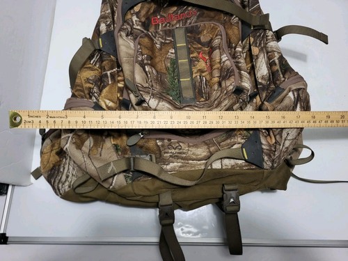 BADLANDS Superday Realtree Camo Backpack H2 Nice Condition  - Picture 8 of 13