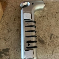 Lighted auto glass breaker