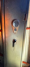 VEVOR Black Steel Rifle Gun Cabinet Safe, Digital Lock, Holds 5, Wall Mountable