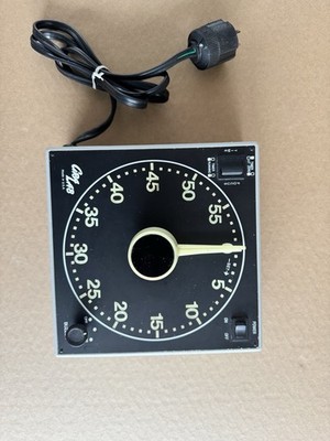GRALAB Model 300 Darkroom Timer  Late Model  TESTED WORKS & Looks NICE,  READ 