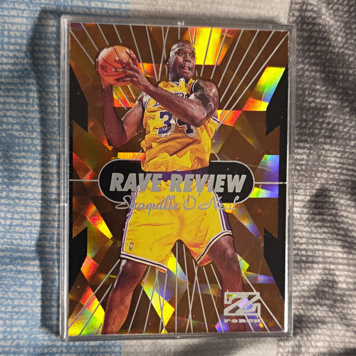Shaquille O'Neal #9 1997 Skybox Z Force Rave Reviews card