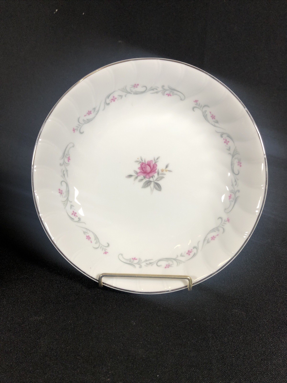 Royal Swirl Fine China, Japan, Soup Bowl Platinum Rim 7.75”