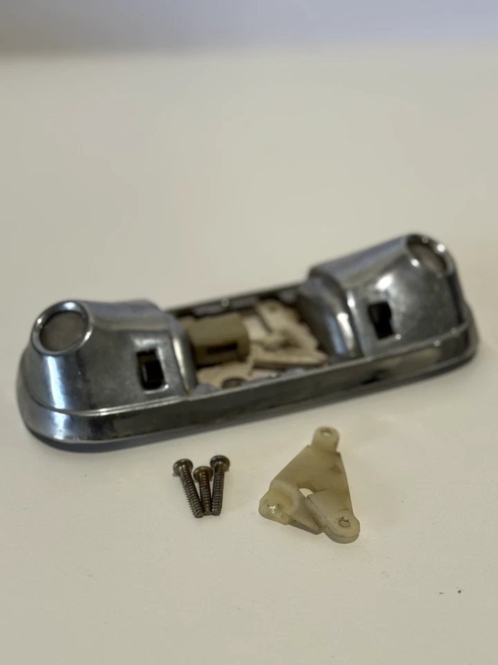 1992-1997 Ford F150 F250 F350 OVERHEAD DOME LIGHT ROOF WITHOUT LENS OEM - Image 2 of 4