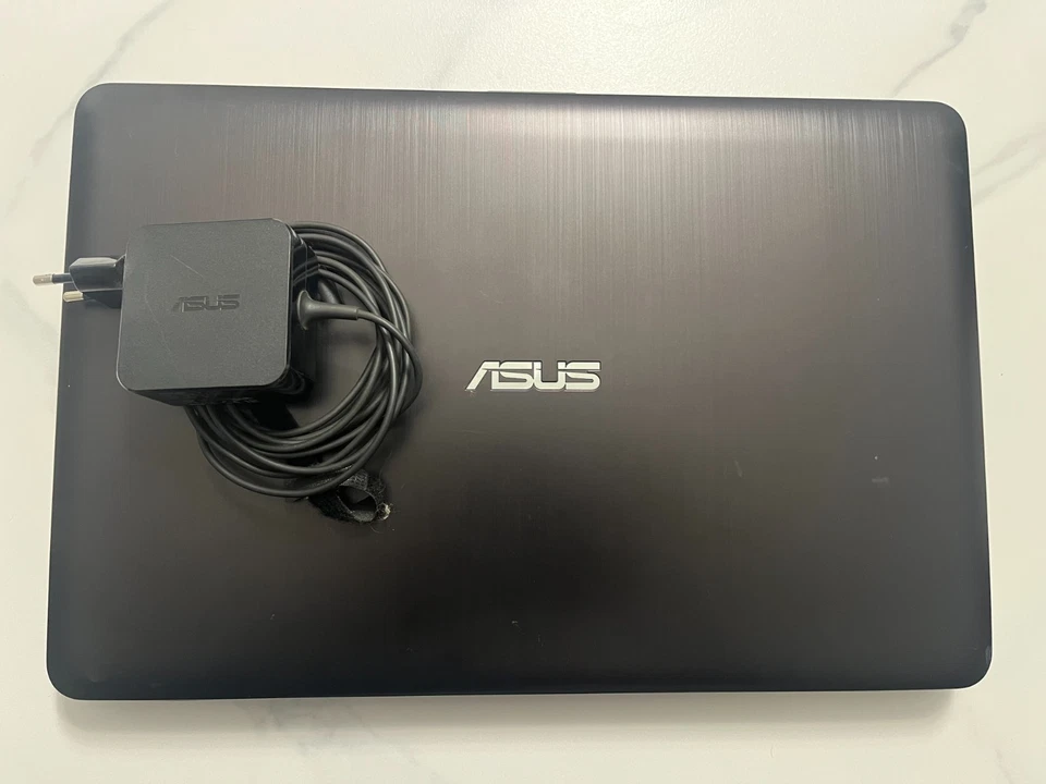 Notebook ASUS X541U 8GB RAM, disco SSD 500 Gb INTEL i3 ottime condizioni - Immagine 3 di 4