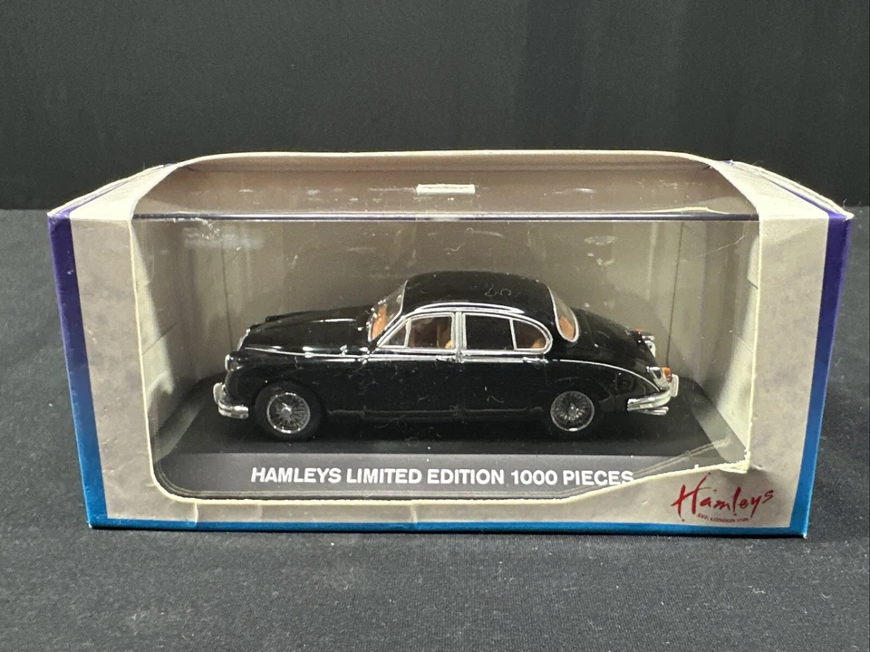 Minichamps 1/43 Jaguar MK II Saloon 1959-67 Black Color Diecast Car - Image 3 of 4