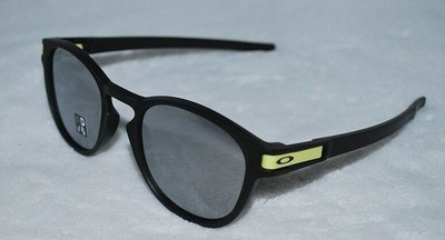 oakley vr46 latch