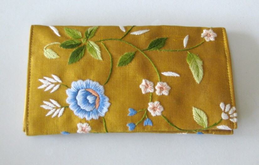 Pretty Taffeta Silk Purse with wildflowers embroidery on both sides