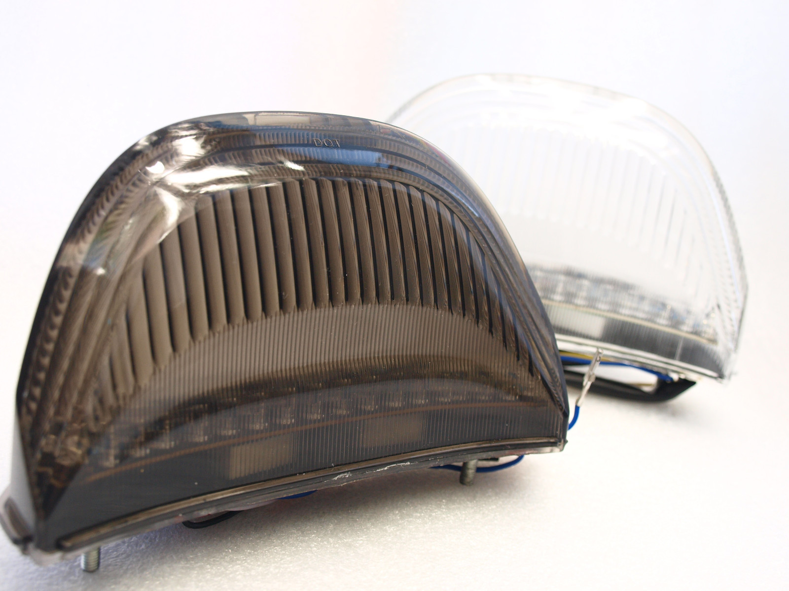 Feu LED clignotants intégrés CBR600RR fumé pour une sécurité accrue