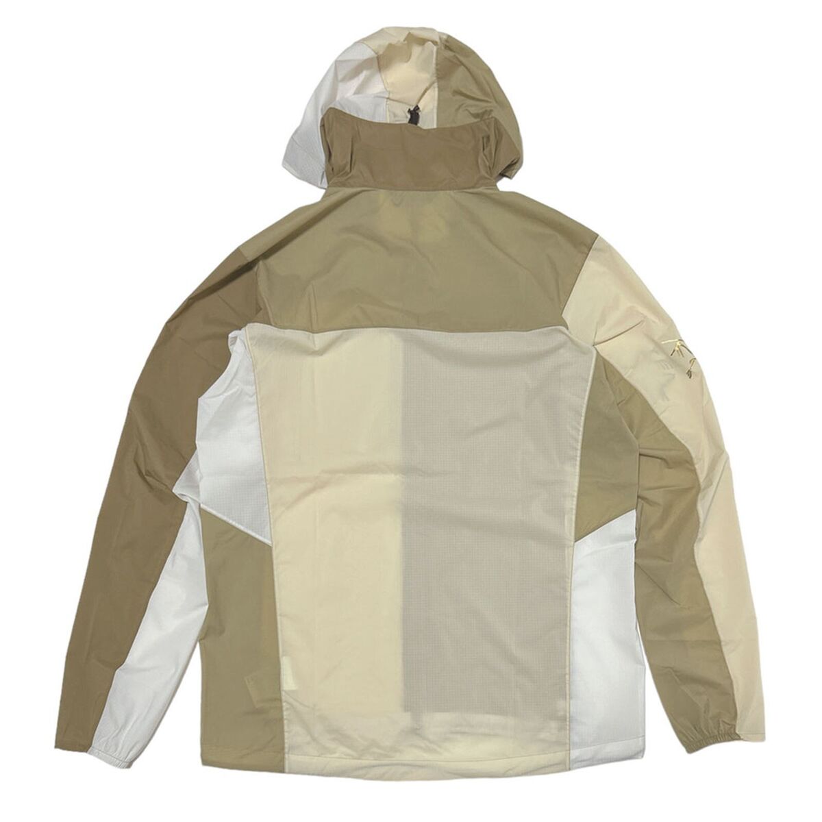 ARC'TERYX x BEAMS 2024 Squamish Hoody Nagomi Beige Brown X ARC'TERYX x BEAMS 2024 Squamish Hoody Nagomi Beige Brown X