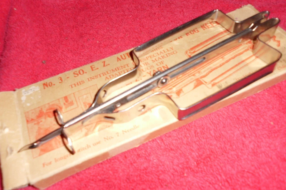 No. 3 SO. E.Z. AUTOMATIC HOOK RUG NEEDLE WONDERART NOS  Box Has Wear - Image 3 of 3