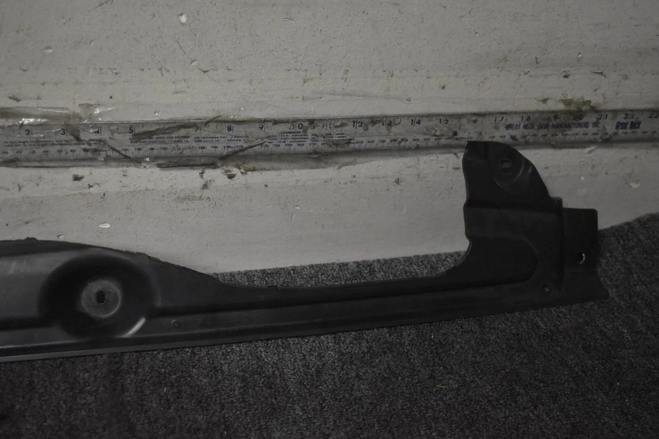 BMW X6 2019-2022 panel de moldura de protección inferior trasero OEM de fábrica Foto 3 de 4