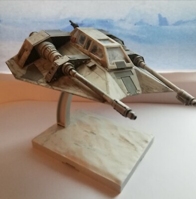 Bandai Star Wars Snowspeeder 1/48  Model Kit zusammengebaut & bemalt
