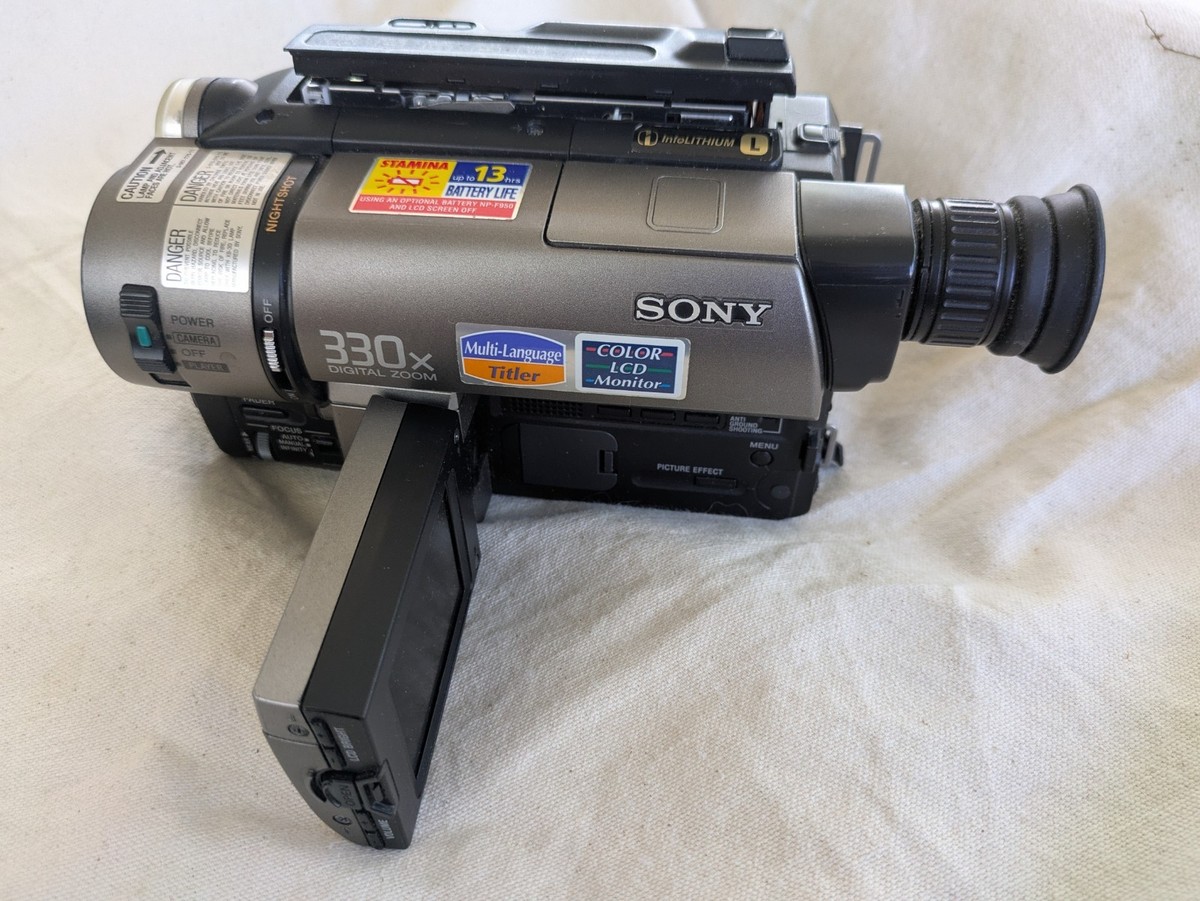 動作品　SONY Video8 Handycam CCD-TRV106 ③ SONY CCD-TRV106 videoHi8 8mm HANDYCAM Good operation Used