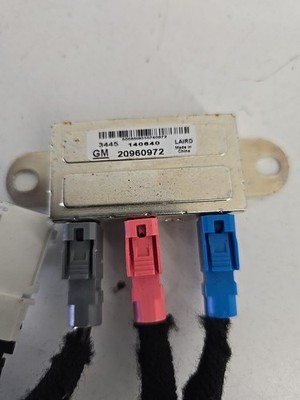 2016-2020 CADILLAC CT6 ANTENNA NAVI SPLITTER ANTENNA CONTROL MODULE 20960972 OEM