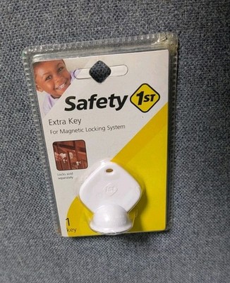 Safety 1st Magnetic Locking System Key (1 key), White