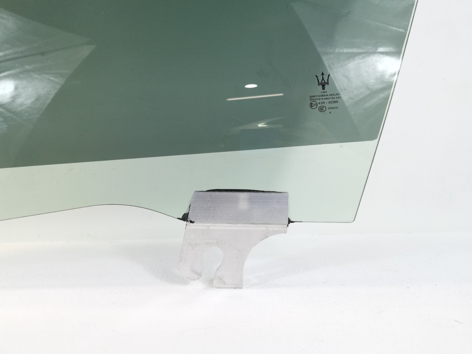 Maserati Ghibli RWD 2017 3.0 L Auto Front Left Door Window Glass 43R-00366 OEM