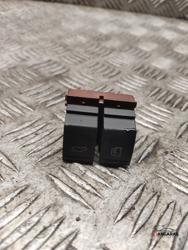 VW PASSAT Variant B6 3C5 Schalter zum Öffnen des Kraftstofftanks 2.00 27372920