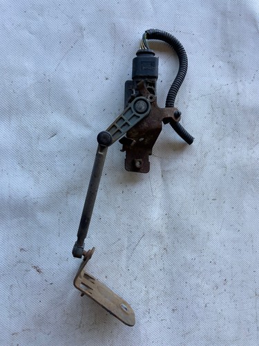 Höhenstandssensor LWR Xenon Scheinwerfer vorne FORD FOCUS      2M51-6560-AC