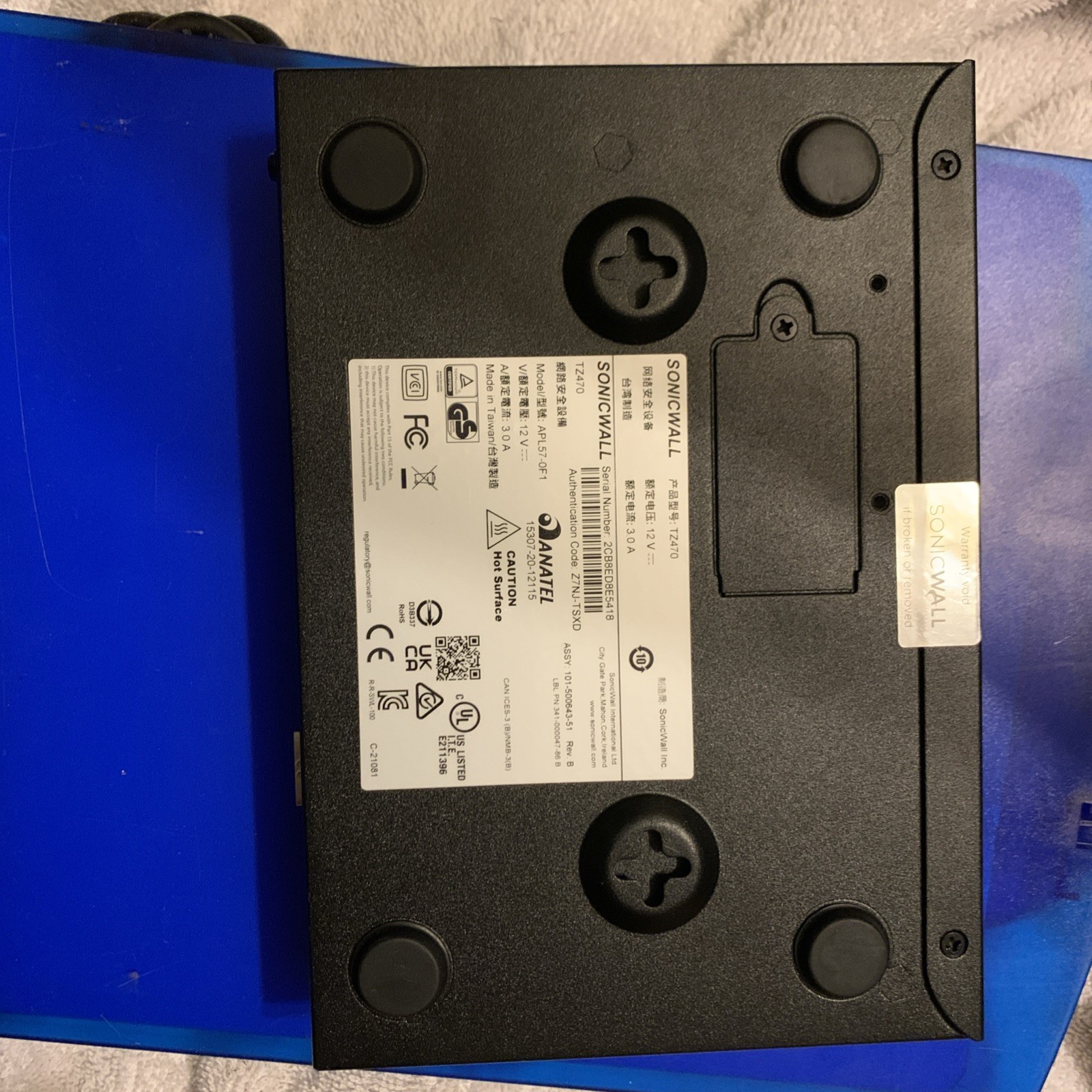 как выглядит Sonicwall TZ470 Network Security Appliance - Firewall Registered for Parts фото