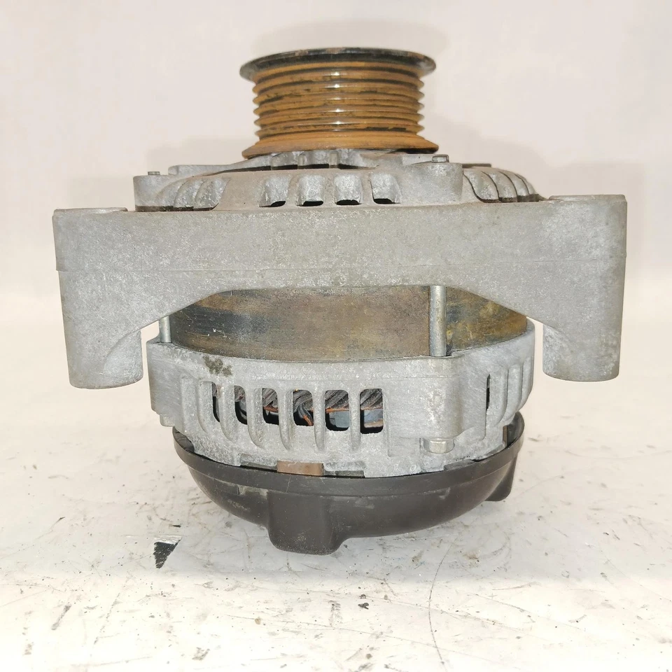 Alternador '15-'16 Chevrolet Silverado 2500 6,0 L 150 amp OEM ¡1 año como nuevo! Foto 2 de 4