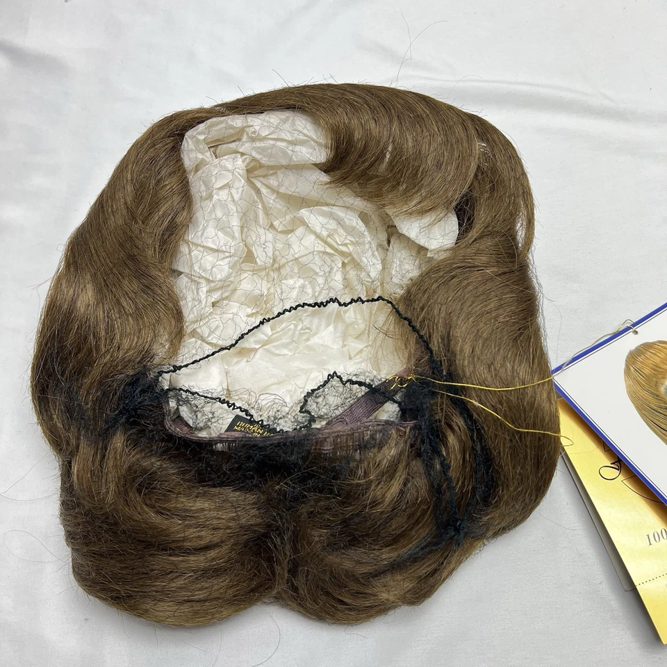 Peluca de cabello humano marrón Forever Young con flequillo sin encaje pelucas bob cortas sin pegamento Foto 2 de 4