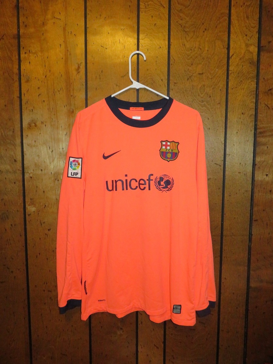 Authentic Long Sleeve Nike 2009 2010 Barcelona Andres Iniesta Away